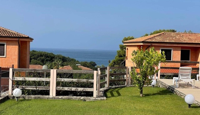Villa with garden in Belvedere Marittimo