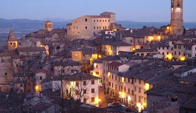 Villa With Private Pool In The Tuscan Hills East Of Florence, no pets.