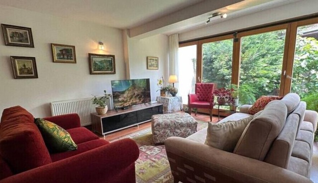 Villa with Jacuzzi and Garden in Zekerikakoy