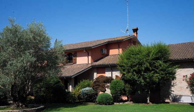 Villa with large garden