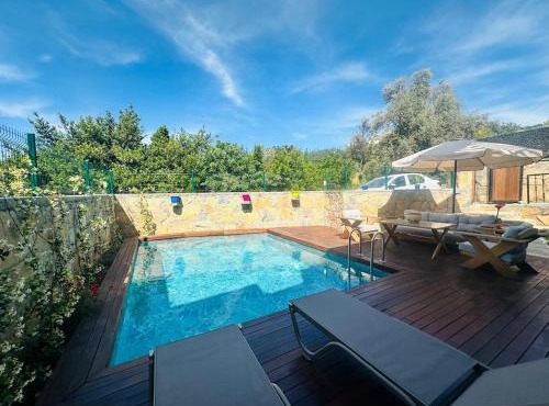 Villa with Large Pool 5 min Beach Nature Peace