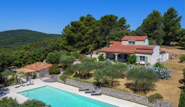 Villa with panoramic views and large pool