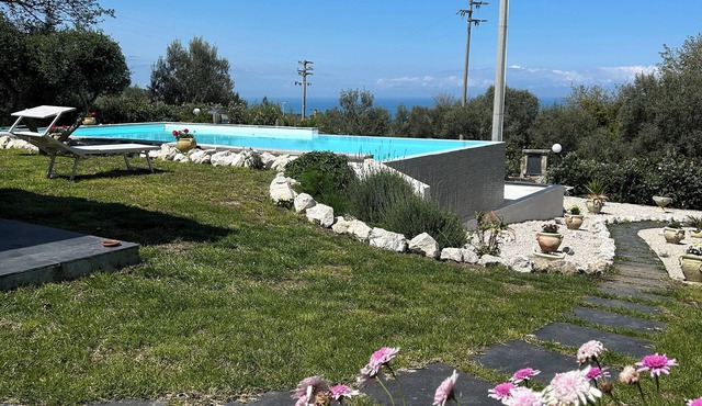 Villa with pool and sea view in Sicily