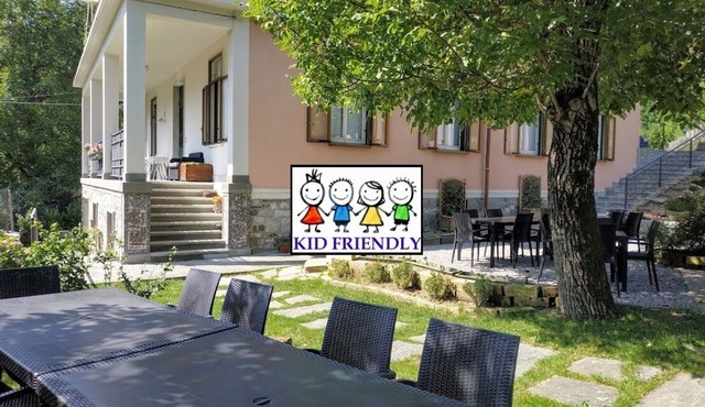VILLA with pool and garden near to BELLAGIO