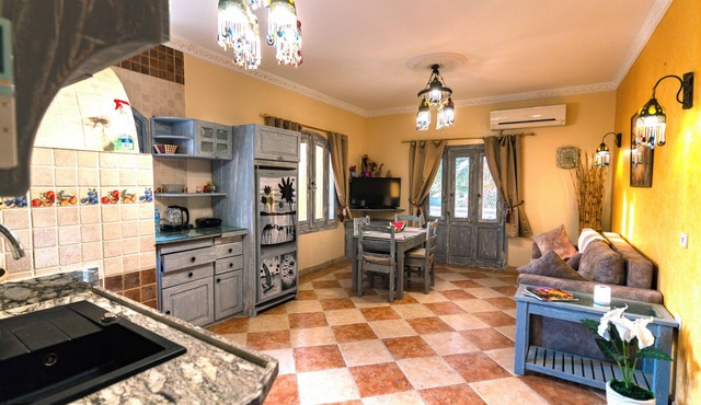 Villa with Pool BBQ Grill Garden Beduintent Sunbeds Jacuzzi