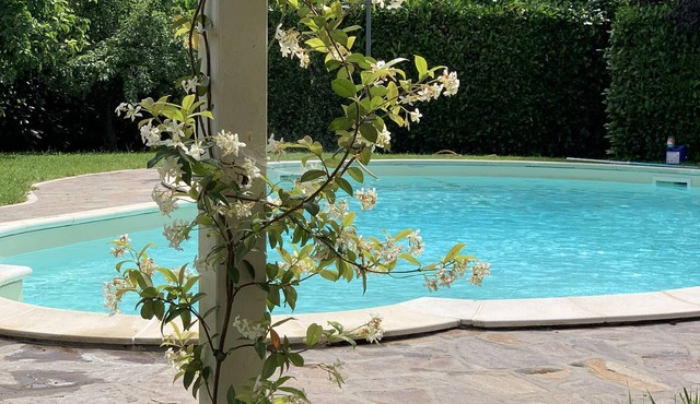VILLA WITH POOL FOR RELAXATION