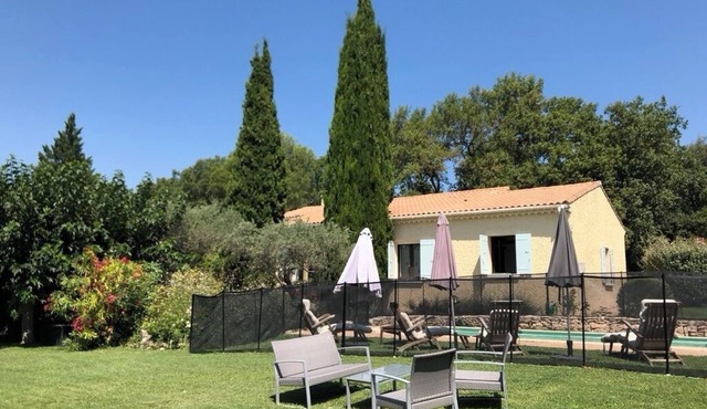 Villa with pool in St Didier