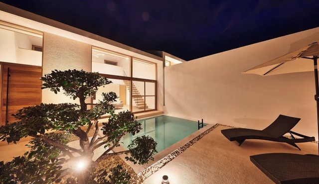 Villa with Pool Secret Villas A movielike extr/Kunigamigun Okinawa