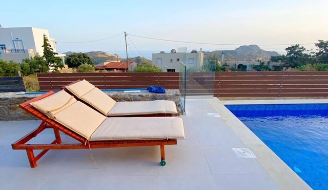 VILLA WITH PRIVATE POOL AND SCENIC SURROUNDINGS