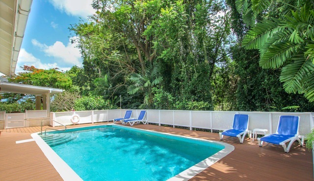 Villa with Private Pool and Sandy Lane Beach Club Access - Coral Gables