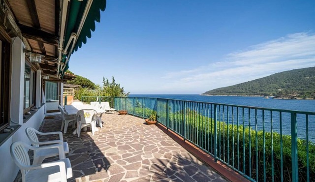 Villa with private beach and pool