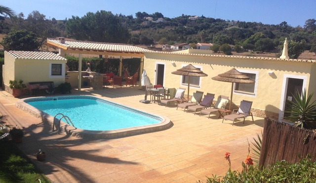 VILLA With PRIVATE HEATED POOL; BBC; AirCon GARDENS; SAT./CABLE TV; PARKING WIFI