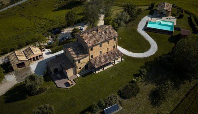 Villa with private pool and wellness area in the heart of Le Marche