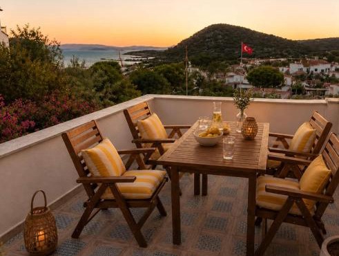 Villa with private pool and unique sea view in Çeşme