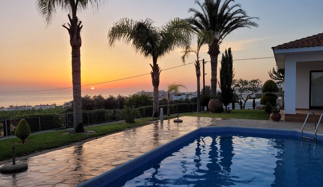 Villa With Private Pool And Sea Views called Bananorama villa.