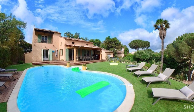 Villa with private pool for 12 in Golfe de Saint Tropez