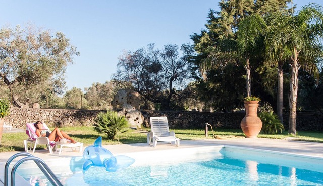 Villa with private pool and horse staple near Gallipoli m140