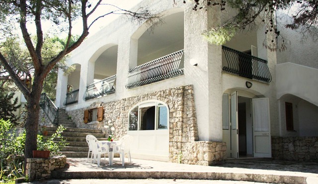 Villa with sea view on Gallipoli. Large garden with veranda and barbeque