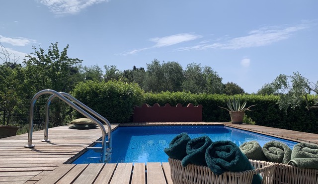 Villa with swimming pool - sea and boat view