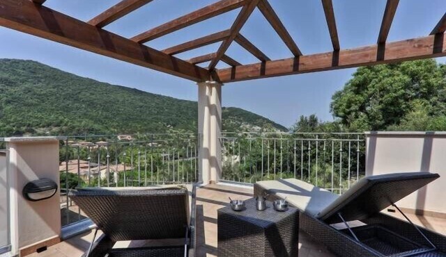 Villa with Terrace and Sea View – Rio nell’Elba: Villetta Natura Casa B