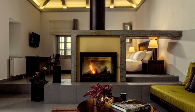 VILLA ZAGORI/THE SAPPHIRE STUDIO