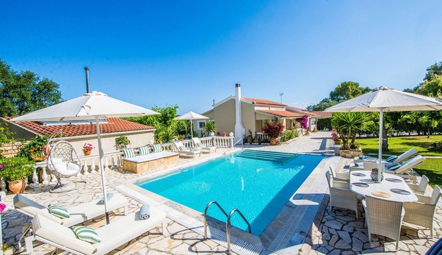 Villa Ζapphira Peritheia Corfu
