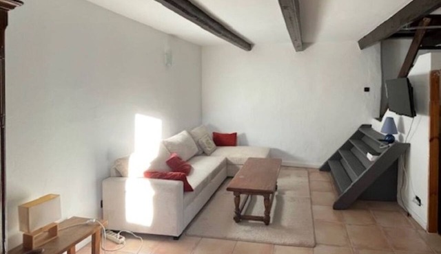 Village house in the heart of the historic village: Quiet location!