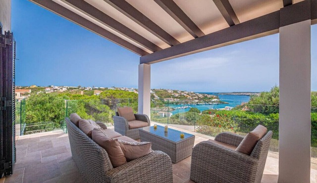 Villaser - nice seaview and pool