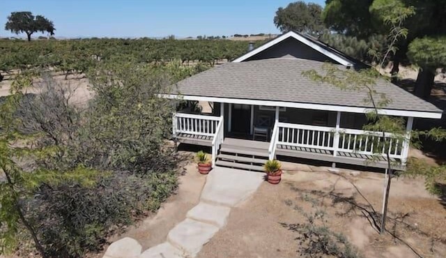 Vineyard Cottage - Designer loft on the vineyard — Queen bed, fireplace, patio views