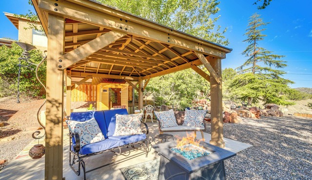Vineyard Views & Sauna at Cornville Home!