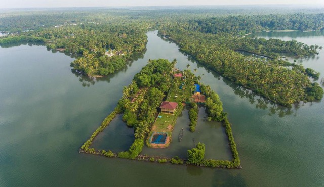 Vinis Farm - A Private Island Stay -Privacy Redefined !
