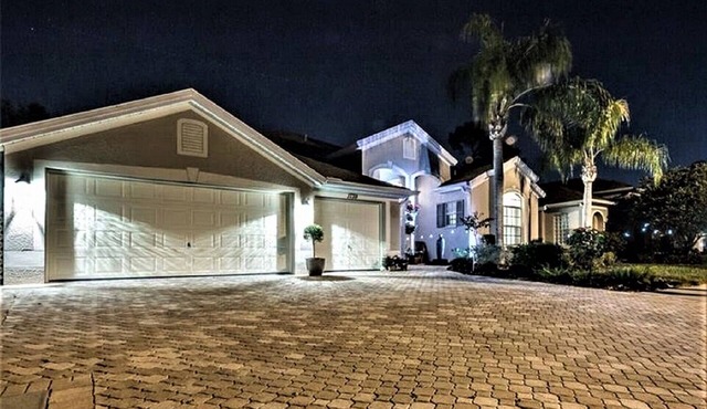 Visit Savvy's Place, - A Large Executive Vacation Home with Private Pool