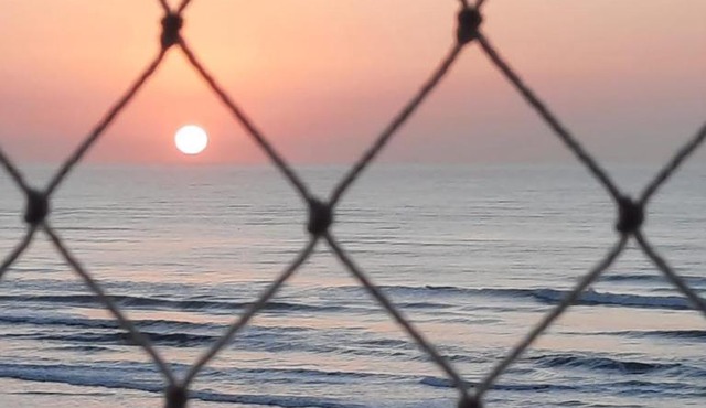 Vista incrível é no Apê Reformado de Frente pro Mar
