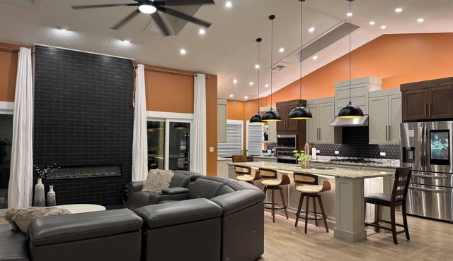 Vista Lux Upscale Acre Retreat Near Lake Dora