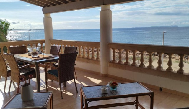 Vistamar Sa Rapita Mallorca first line the beach