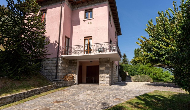 Vittoria by Interhome