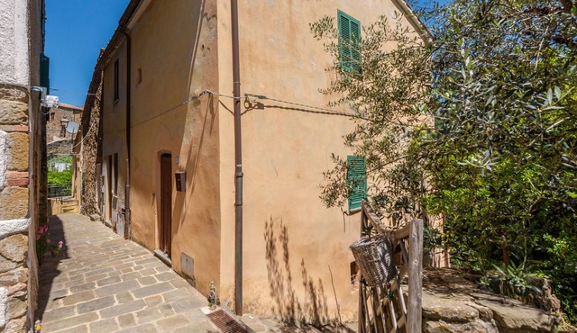 Vittorio by Interhome