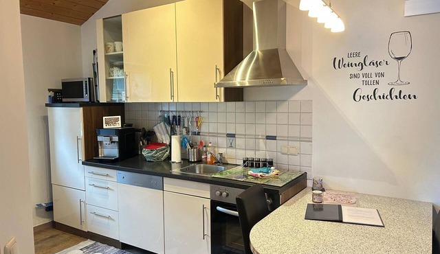 Voll ausgestattete 4*-Ferienwohnung für 2 Personen mit Garten
