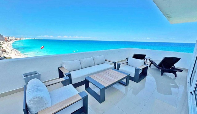 VRBO Premier Host #3702 – Beachfront – Enjoy huge private space timsoceancondos