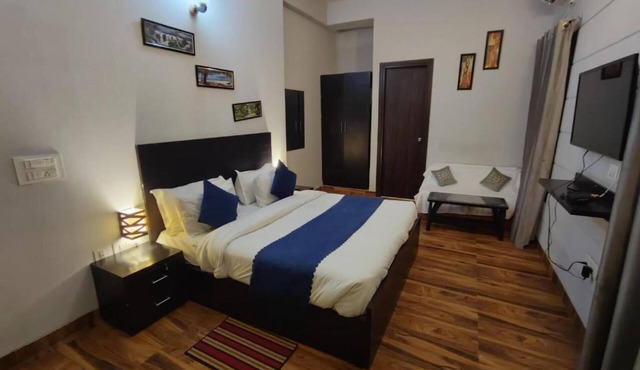 Vrindavan Dreams Hotel and Suites