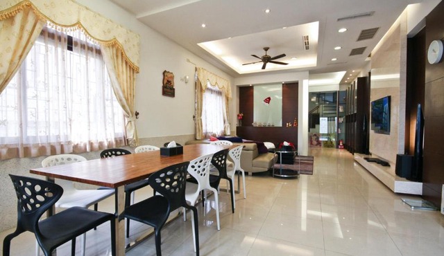 VV-House