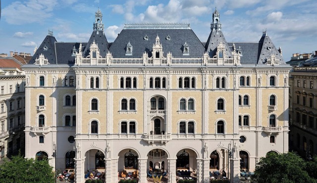 W Budapest