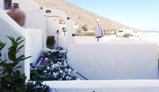 (w) Villa Cycladicas - Emporeio - A Wonderful 2 Bedroom Villa - Outdoor Pool and Jacuzzi