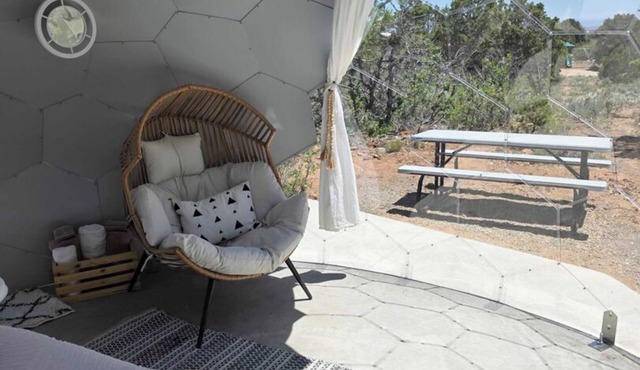 W-W: Authentic Tipi with Great Views!