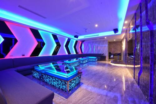 W3 MOTEL