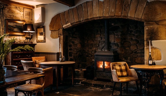Waddington Arms