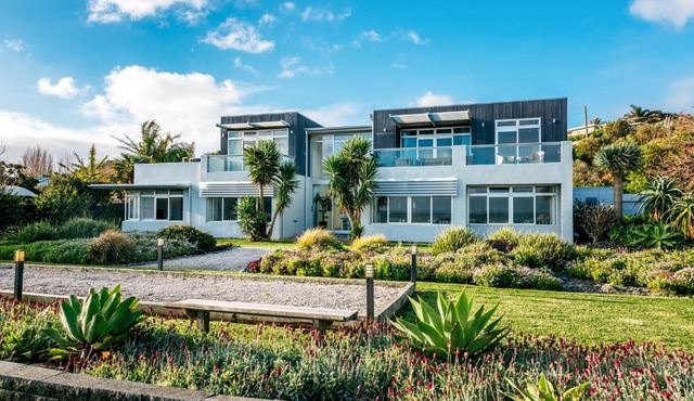Waiheke Waterfront Lodge
