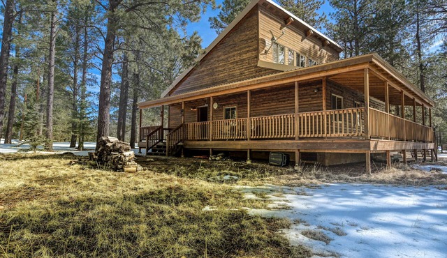 Wait for it Getaway - Hot Tub, Gameroom & Deck
