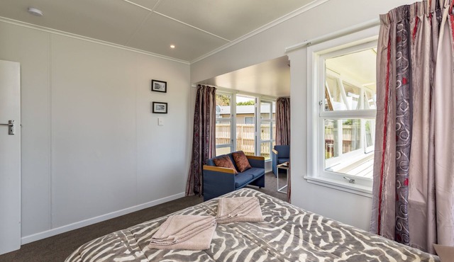 Waitangi Beach Bach 30B