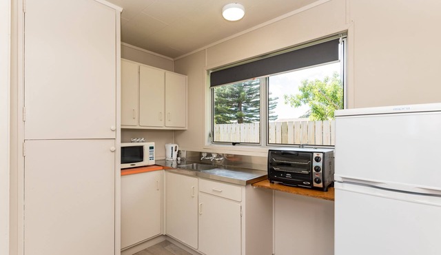 Waitangi Beach Units